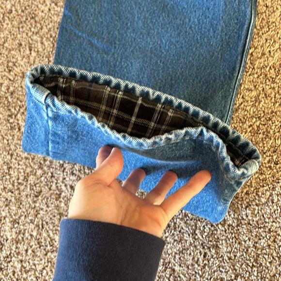 Men’s Carhartt Fleece Lined Jean - Picture 5 of 9